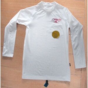 BNWOT O’Neill Board short White Long Sleeve Water Rash Guard Girls Medium